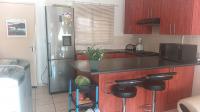 Kitchen - 10 square meters of property in Chloorkop