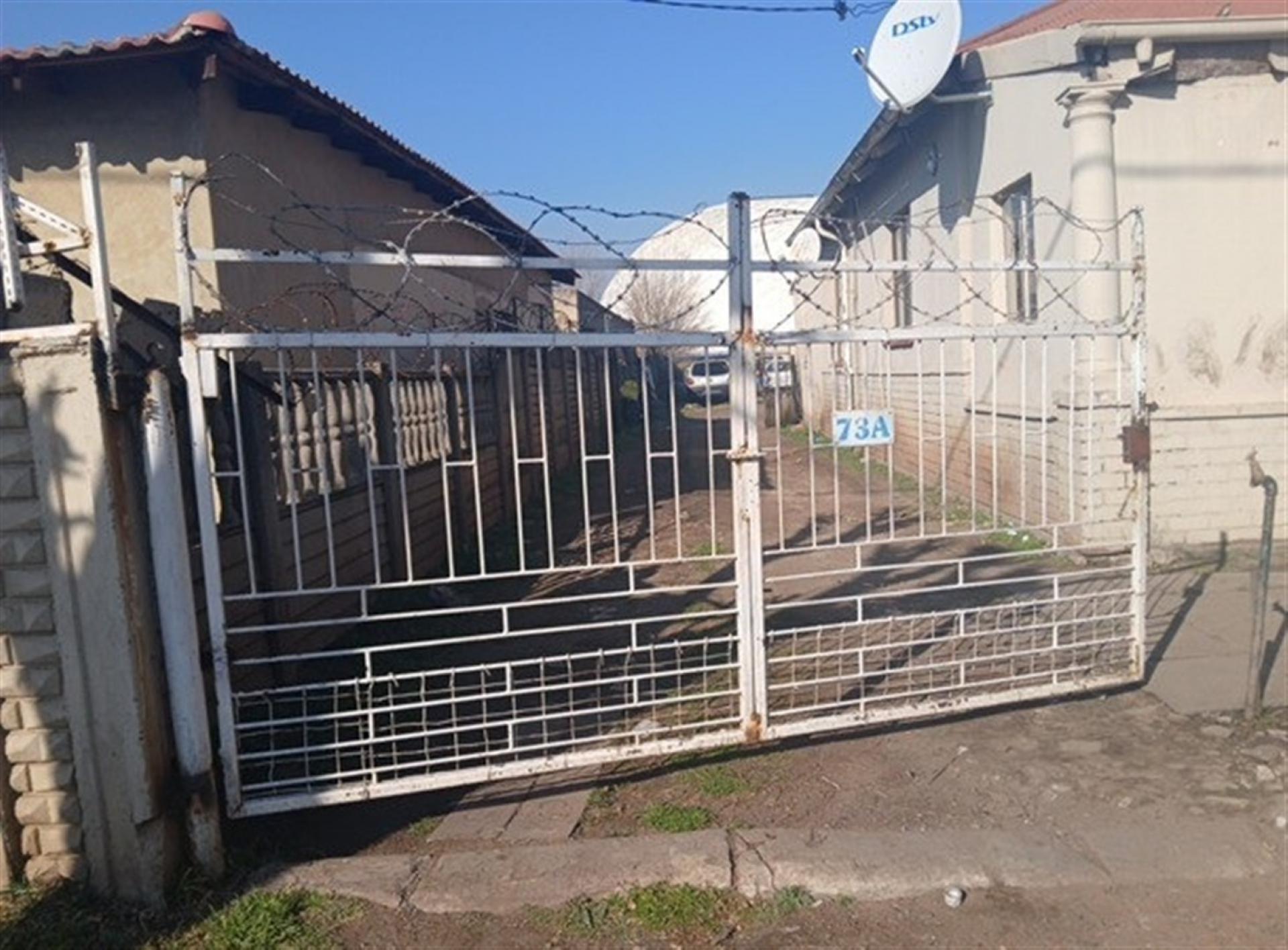 Front View of property in Vereeniging
