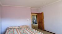 Bed Room 1 - 14 square meters of property in Kosmosdal