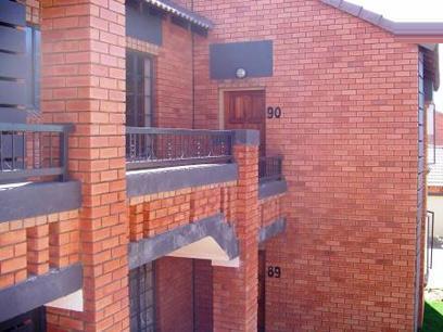 2 Bedroom Apartment for Sale For Sale in Mooikloof - Home Sell - MR31098