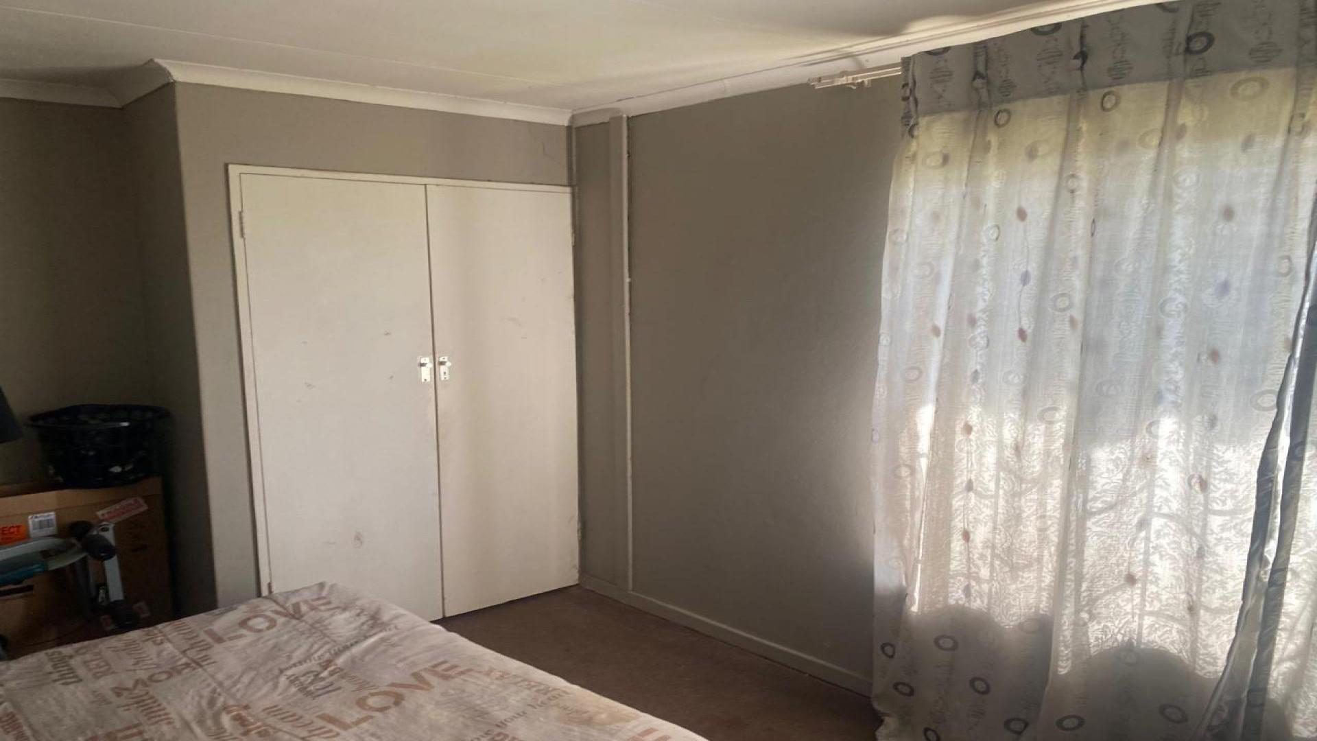 Bed Room 3 of property in Welkom