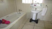 Bathroom 1 - 5 square meters of property in Meyerton