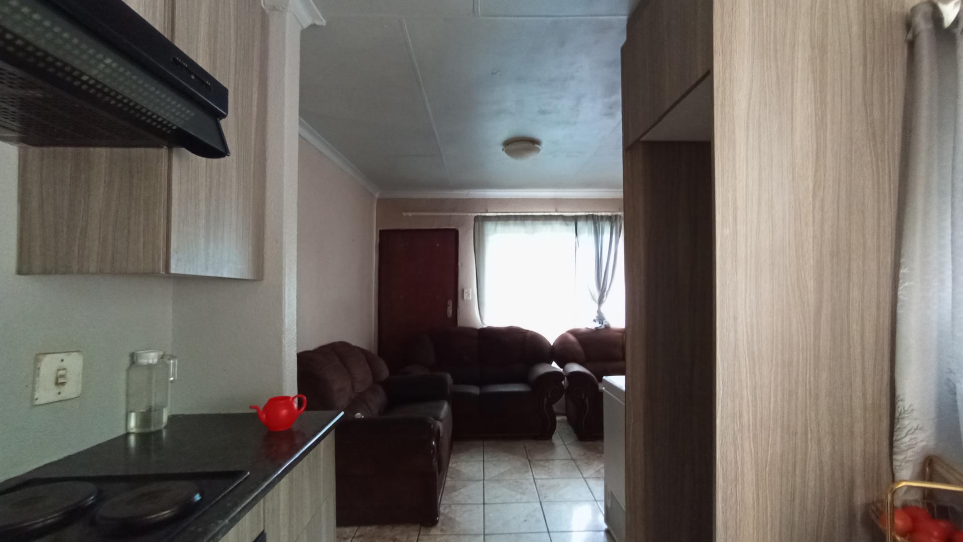 Kitchen - 6 square meters of property in Riverlea - JHB