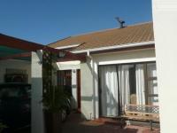 Kitchen of property in Table View