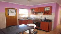 Kitchen - 13 square meters of property in Dunnottar