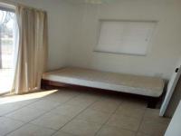 Bed Room 4 of property in Loeriesfontein