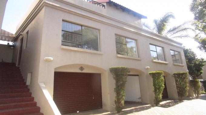 2 Bedroom Sectional Title for Sale For Sale in Blackheath - JHB - Private Sale - MR313601