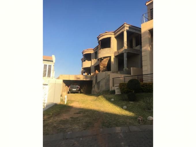 4 Bedroom Cluster for Sale For Sale in Allen’s Nek - MR313836