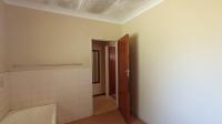 Bathroom 1 - 10 square meters of property in Mooilande AH