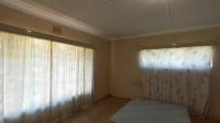 Main Bedroom - 26 square meters of property in Mooilande AH