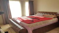 Main Bedroom - 15 square meters of property in Waterkloof (Rustenburg)