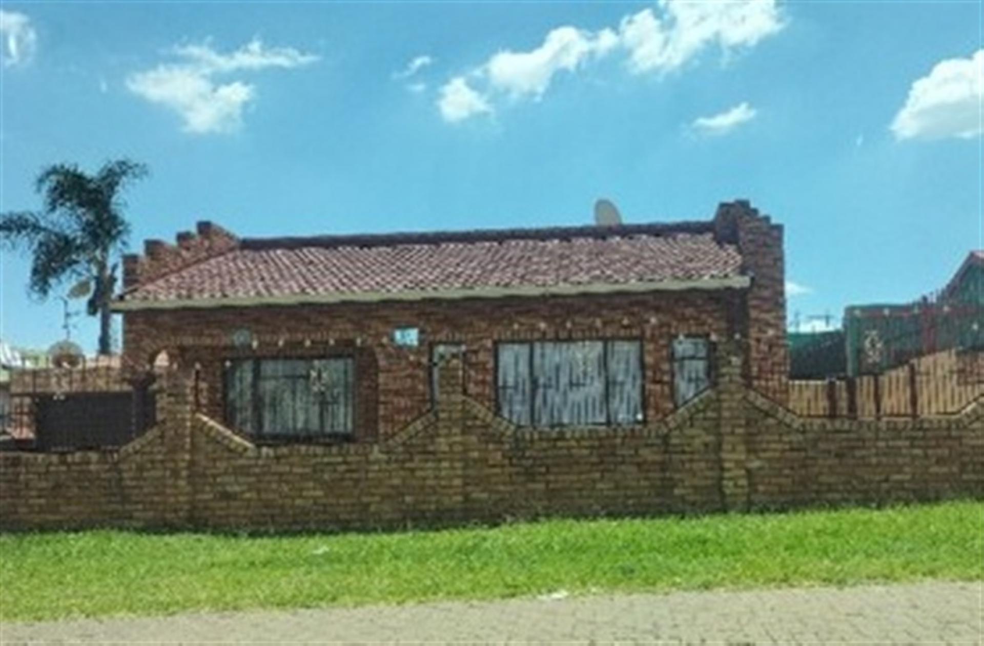 Front View of property in Eldorado Park AH