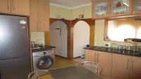 Kitchen - 12 square meters of property in Zakariyya Park