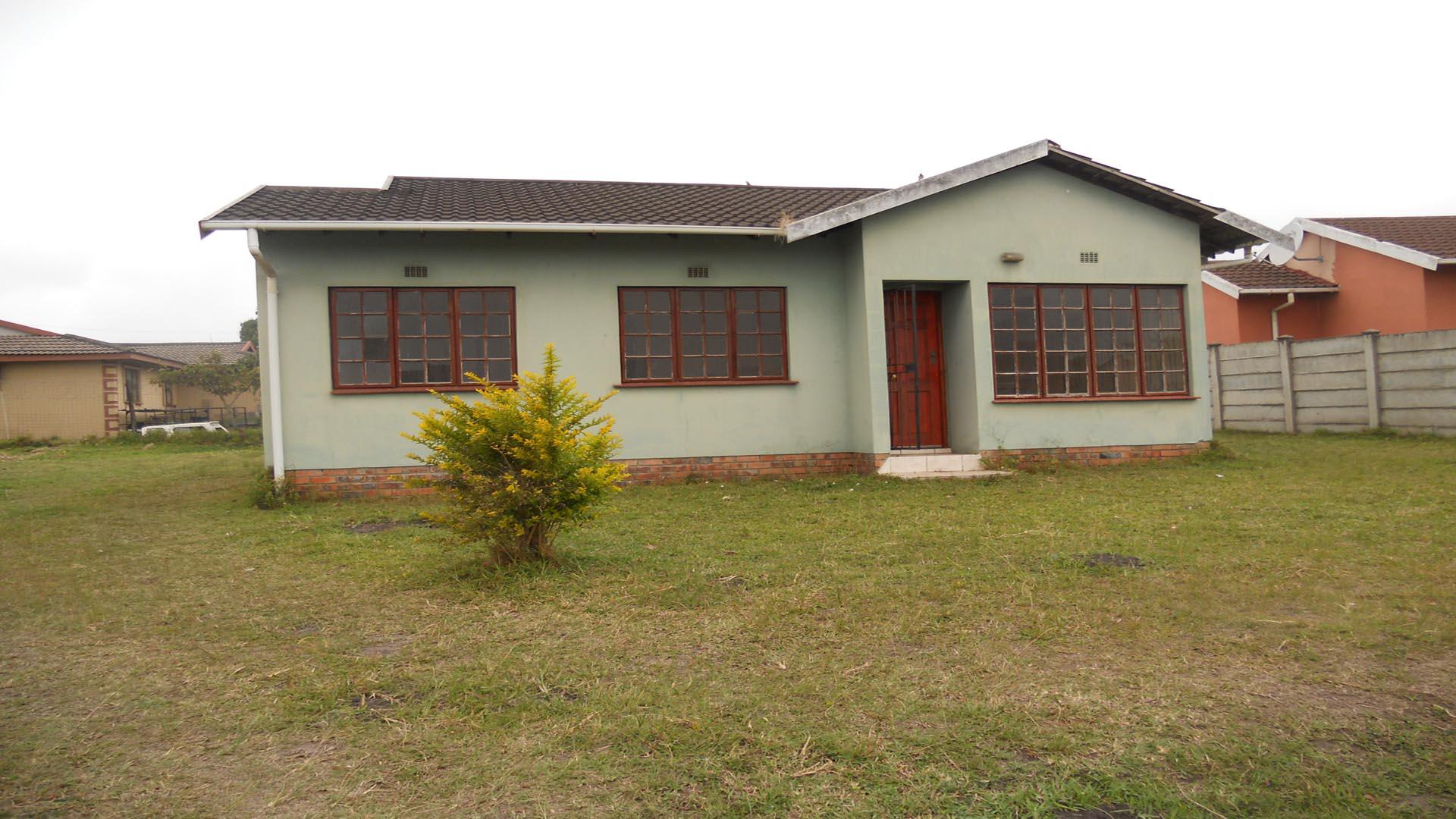 Front View of property in Esikhawini