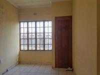 Lounges - 14 square meters of property in Esikhawini