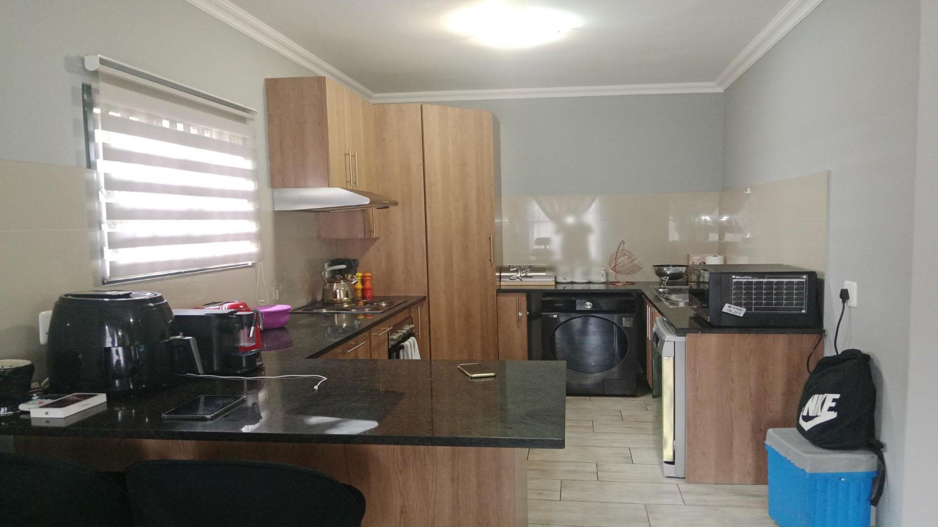 Kitchen of property in Doornpoort