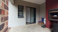 Patio - 10 square meters of property in Doornpoort