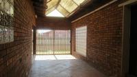 Entertainment - 21 square meters of property in Lenasia South