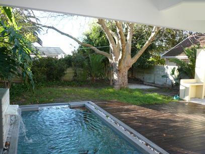 2 Bedroom House for Sale For Sale in Kenilworth - CPT - Home Sell - MR31486