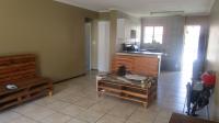 Lounges - 25 square meters of property in Parkdene (JHB)