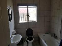 Bathroom 1 - 5 square meters of property in Parkdene (JHB)