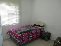 Bed Room 1 of property in Weltevreden Valley