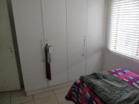 Bed Room 1 of property in Weltevreden Valley