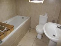 Bathroom 1 of property in Weltevreden Valley