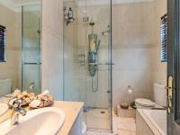Bathroom 2 - 11 square meters of property in Plantations