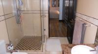 Main Bathroom - 15 square meters of property in Plantations