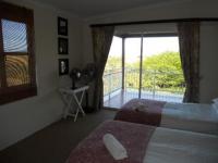 Main Bedroom - 16 square meters of property in Princes Grant Golf Club