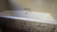 Bathroom 1 - 6 square meters of property in Rangeview