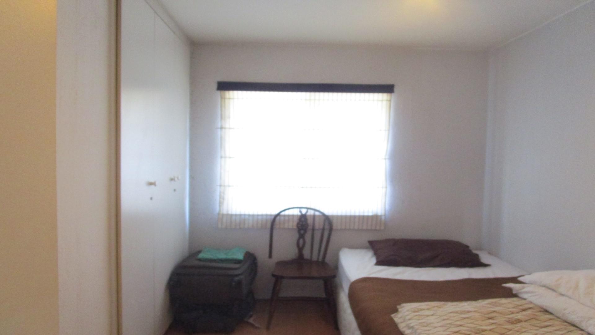 Bed Room 1 - 11 square meters of property in Paulshof