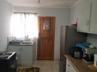 Kitchen of property in Bendor