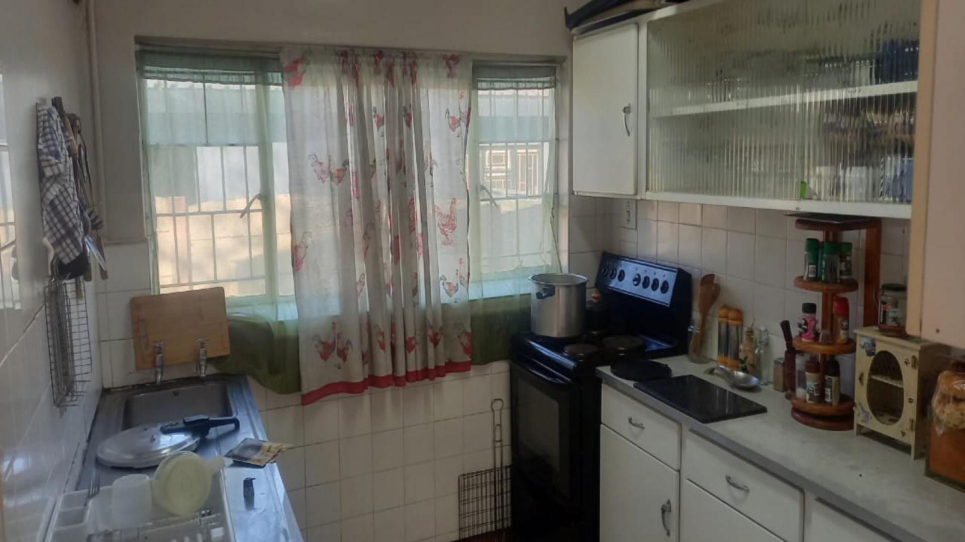 Kitchen of property in Bethal