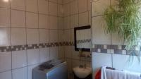 Bathroom 2 of property in Bethal