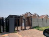 Front View of property in Windmill Park