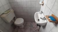 Bathroom 2 - 4 square meters of property in Rangeview