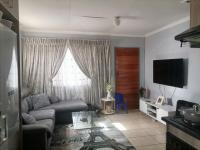 Lounges - 14 square meters of property in Savanna City