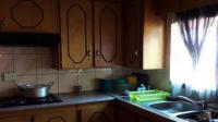 Kitchen - 12 square meters of property in Saulsville
