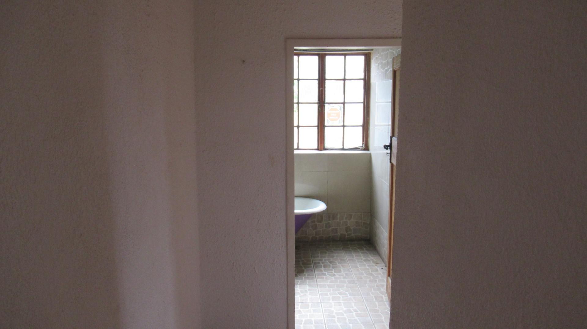 Spaces - 11 square meters of property in Malvern - JHB