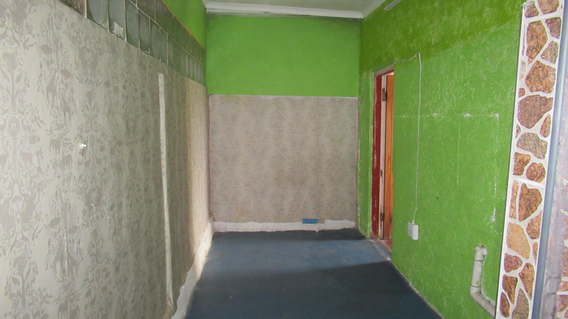 Rooms - 26 square meters of property in Malvern - JHB