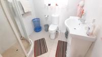 Main Bathroom - 5 square meters of property in Westonaria