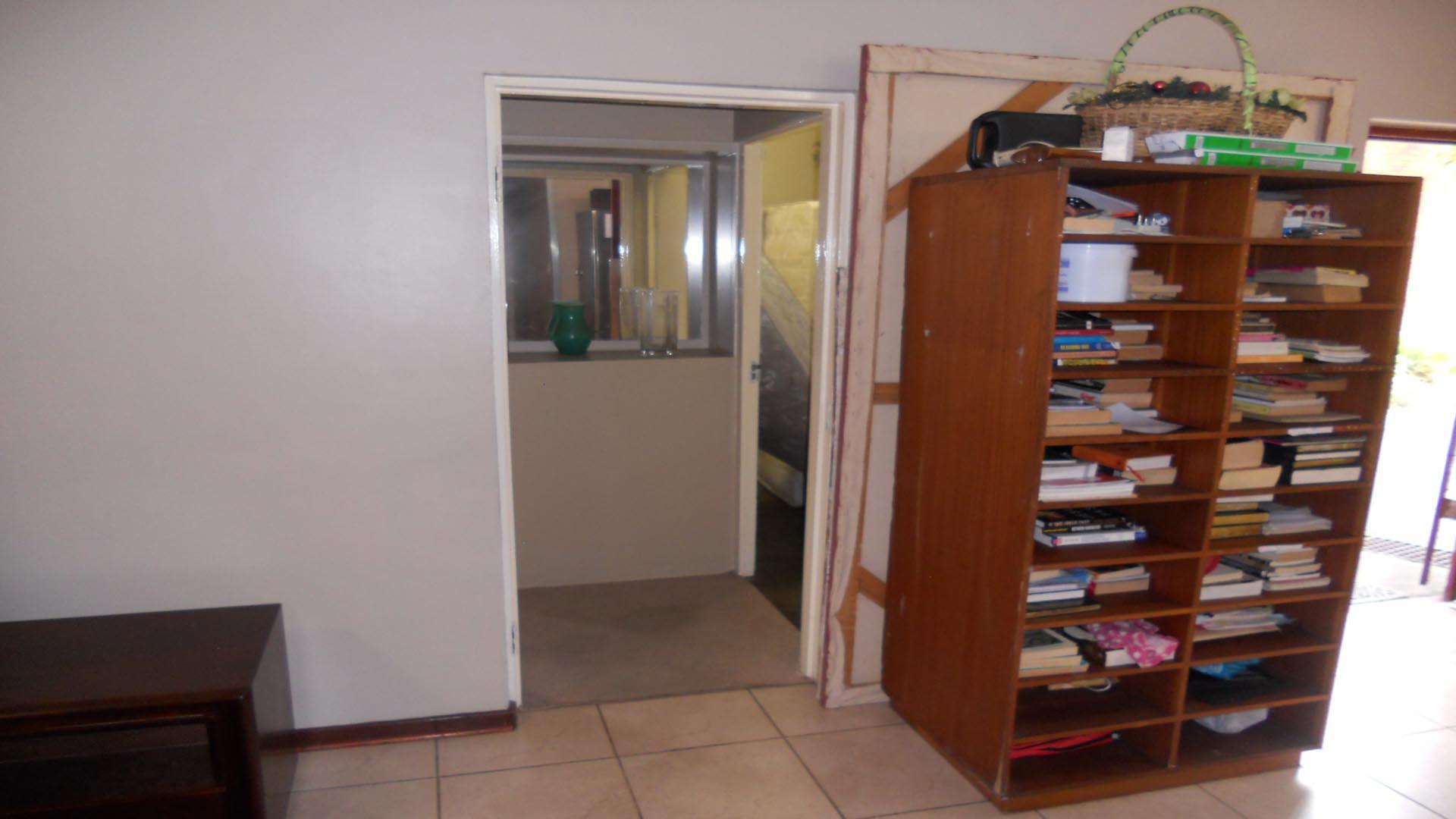 Spaces - 69 square meters of property in Lincoln Meade