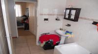 Bathroom 1 - 5 square meters of property in Lincoln Meade