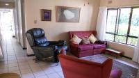 Lounges - 29 square meters of property in Scottburgh