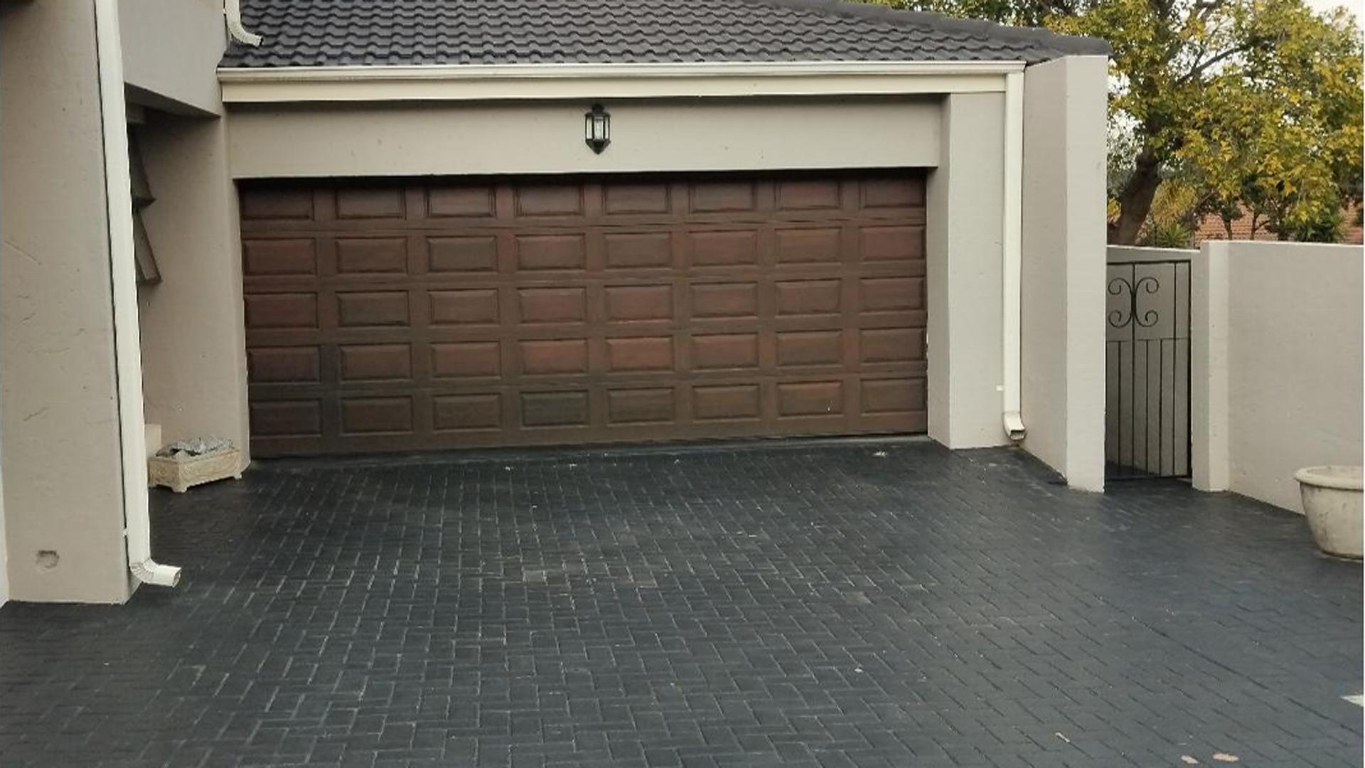 Garage of property in Rooihuiskraal North