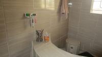 Main Bathroom - 8 square meters of property in Lenasia South