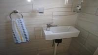 Bathroom 1 - 2 square meters of property in Krugersdorp