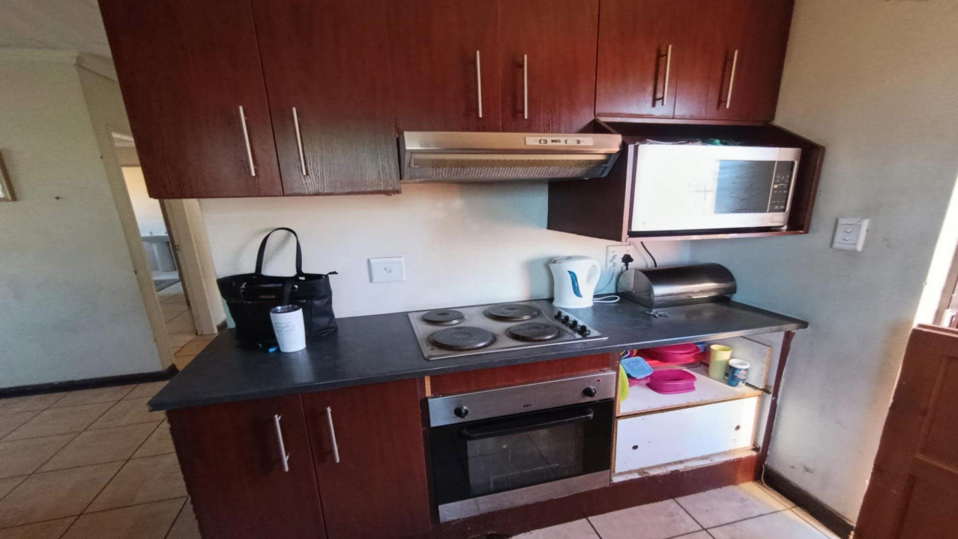 Kitchen of property in Heidedal
